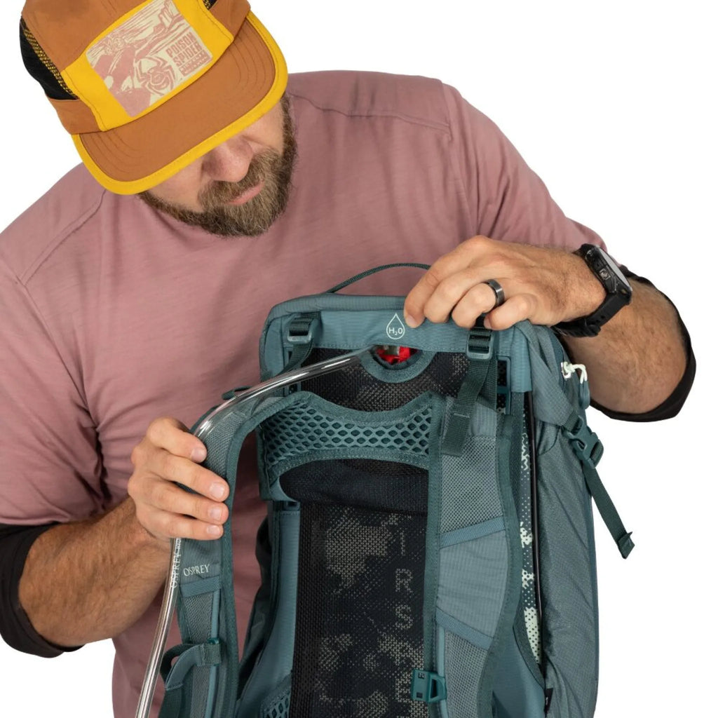 OSPREY Syncro 12 Raven Black