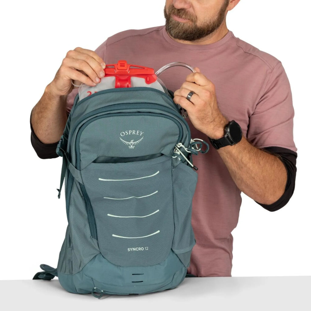 OSPREY Syncro 12 Raven Black